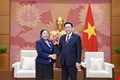 Chủ tịch Quốc hội Vương Đình Huệ tiếp Trưởng Ban Tổ chức Trung ương Đảng Nhân dân Cách mạng Lào